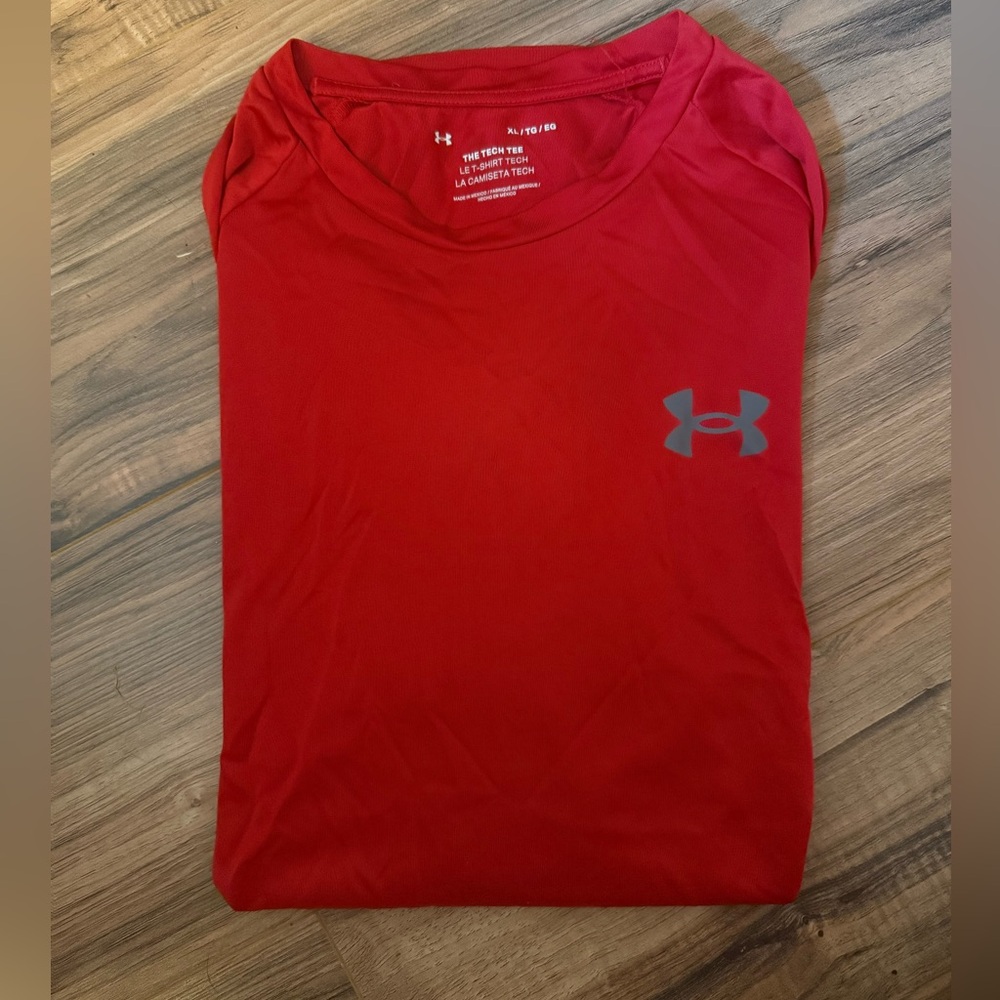 Under Armour Men's T-Shirt